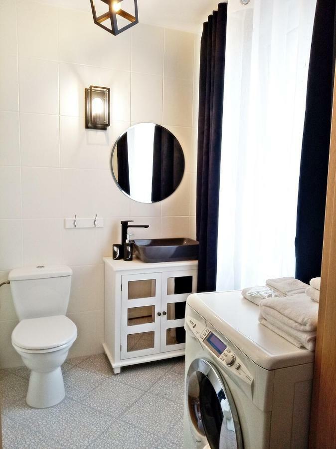 Central Point Appartement Zielona Góra Buitenkant foto